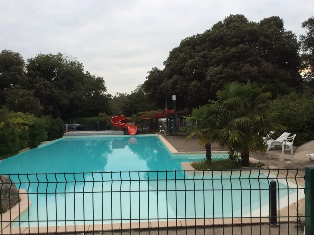 camping-le-martinet-rouge-brousses-et-villaret-swauk