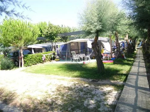campeggio-riva-nuova-martinsicuro-xe71y