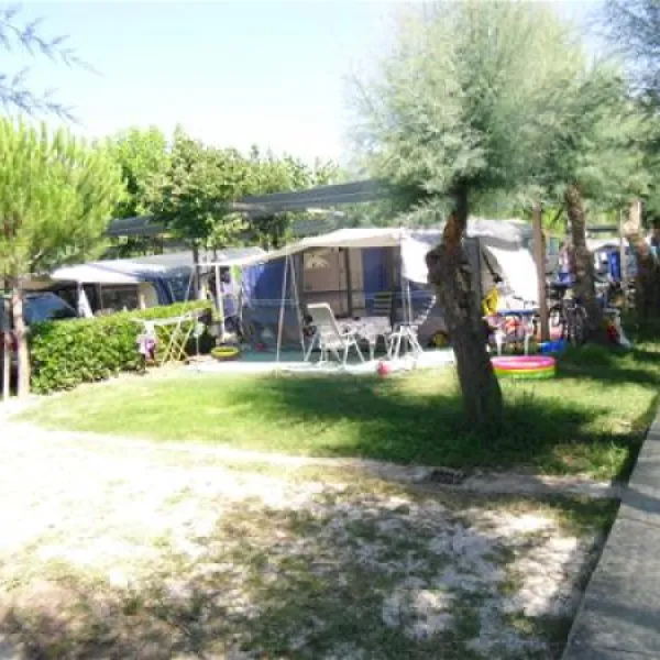 campeggio-riva-nuova-martinsicuro-xe71y