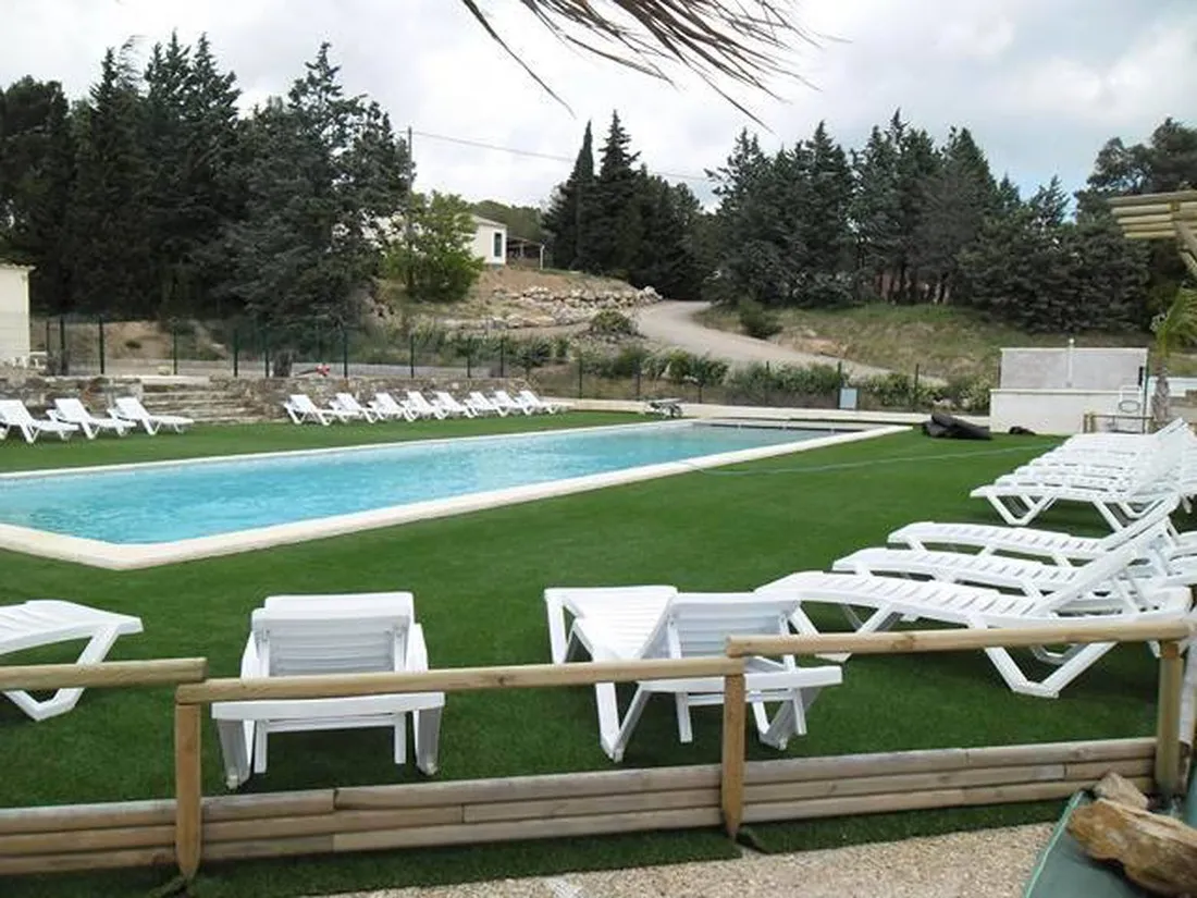 camping-le-pinada-villerouge-la-cremade-dhi31