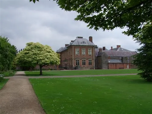 tradegar-house-camp-site-newport-qav6d