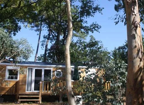 flower-camping-des-pins-soulac-sur-mer-gwcrb