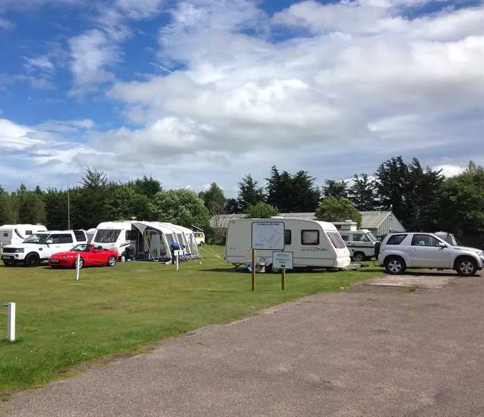 findhorn-sands-caravan-park-findhorn-xvyu5