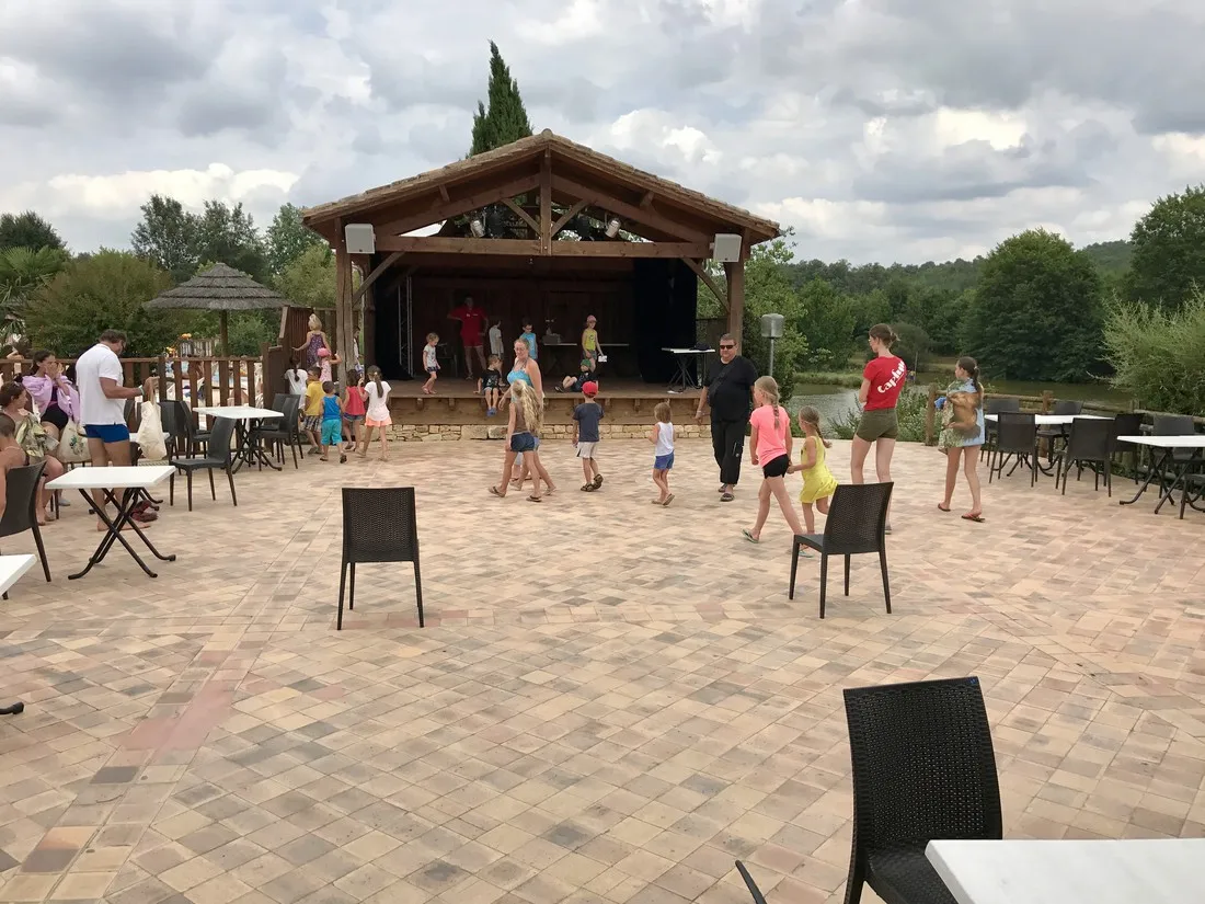domaine-le-moulinal-camping-france-loc-biron-uwscn