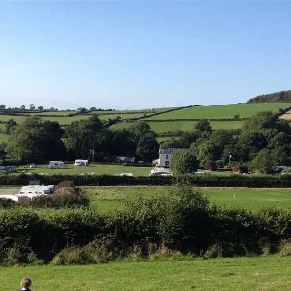 dolbryn-camping-and-caravanning-newcastle-emlyn-6hfrl