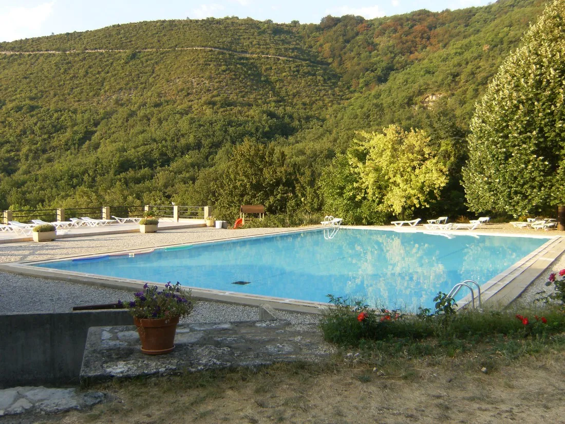 camping-naturistes-domaine-de-lambeyran-lodeve-0azch