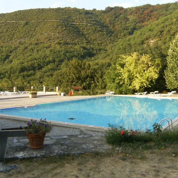 camping-naturistes-domaine-de-lambeyran-lodeve-0azch