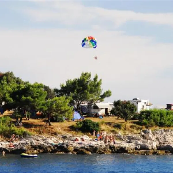 camping-stoja-pula-kzhh8