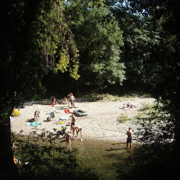 camping-universal-rochegude-8bt9z