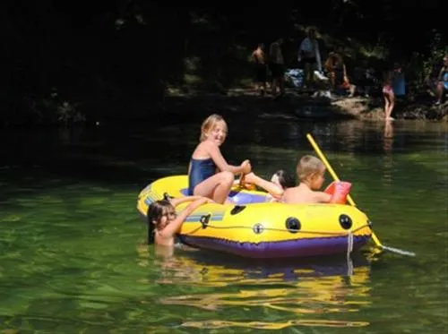 camping-universal-rochegude-ejhvl