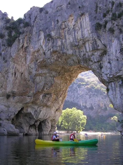 camping-universal-rochegude-h9uxd