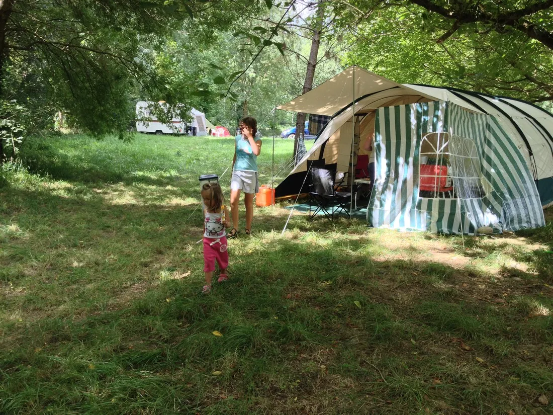 camping-universal-rochegude-ju1yh