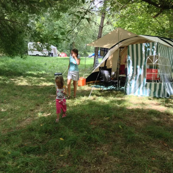 camping-universal-rochegude-ju1yh