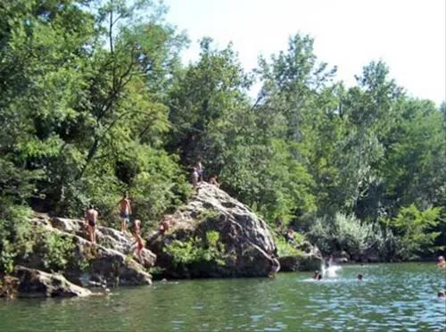camping-universal-rochegude-use56