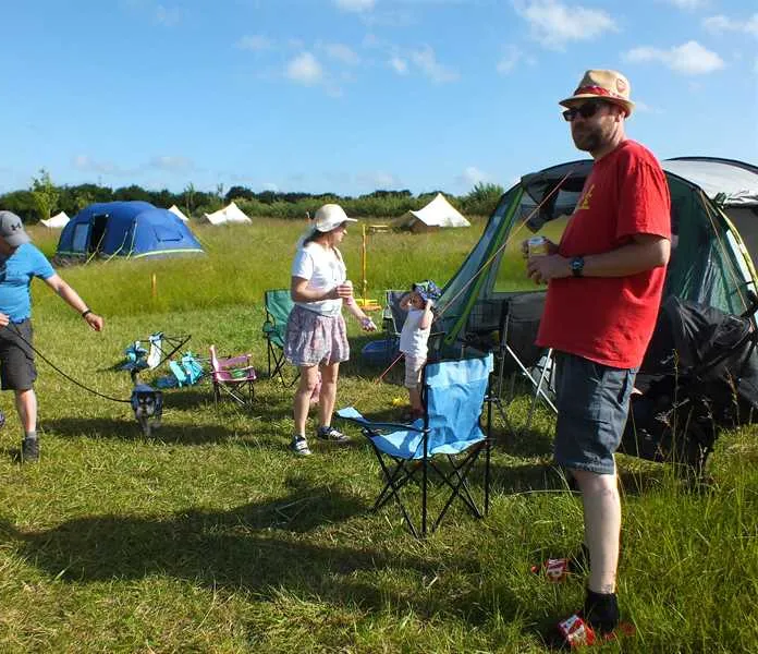 fallow-fields-camping-at-selson-farm-eastry-aurwo