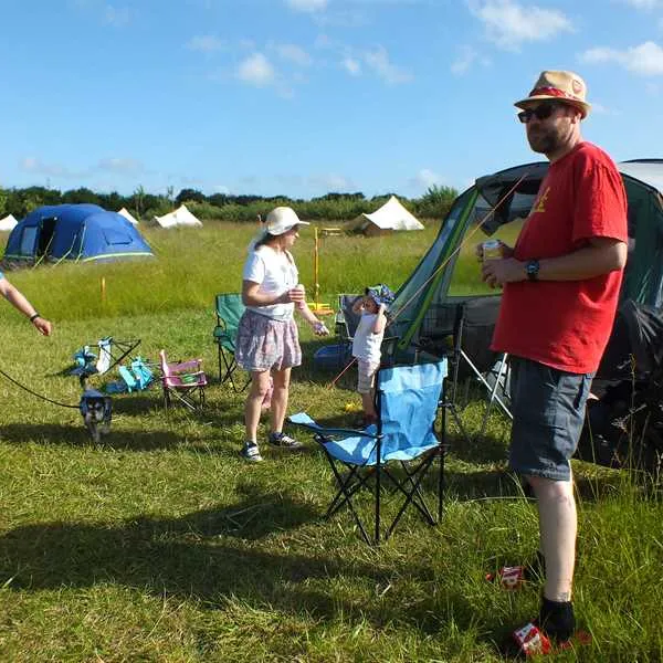 fallow-fields-camping-at-selson-farm-eastry-aurwo