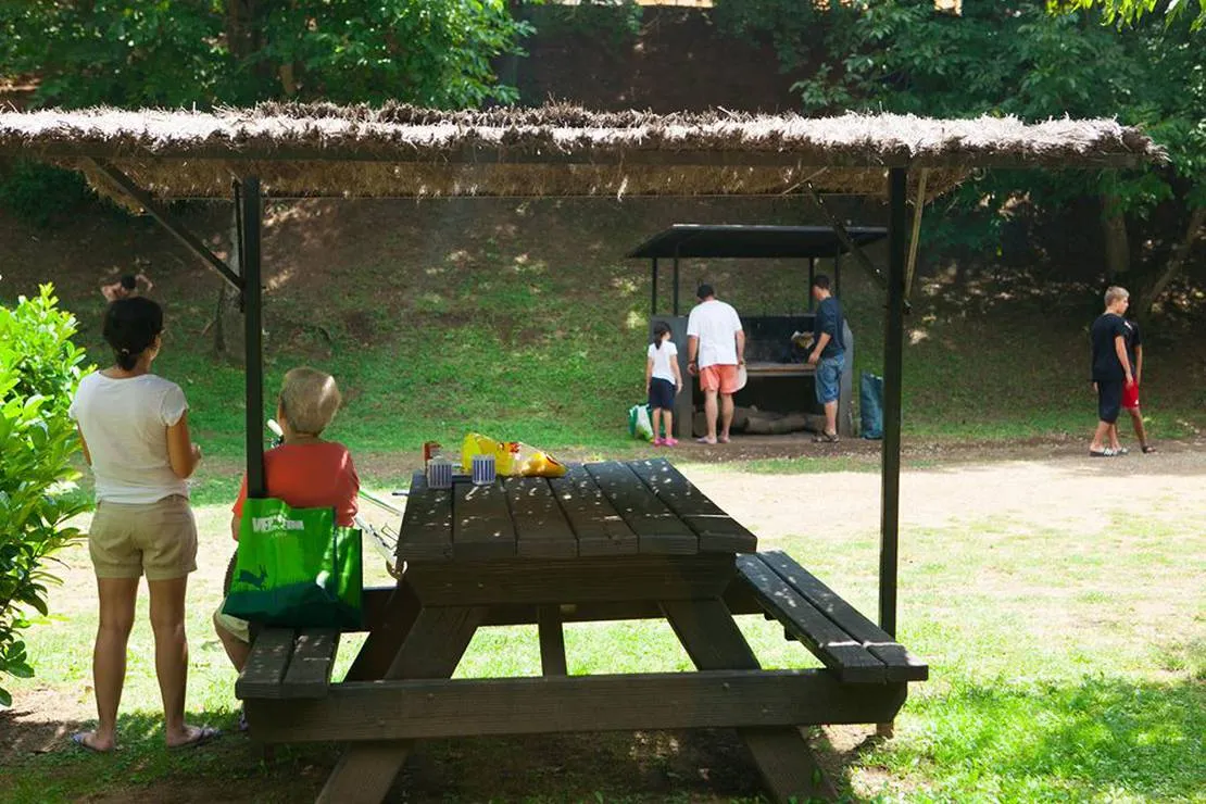 camping-lava-ecologic-santa-pau-cdjw4
