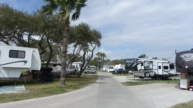 circle-w-rv-ranch-rockport-7jltz