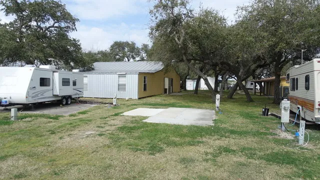 circle-w-rv-ranch-rockport-jgqbn
