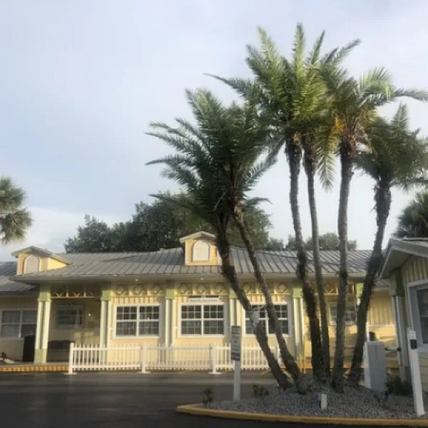 21 Palms RV Resort