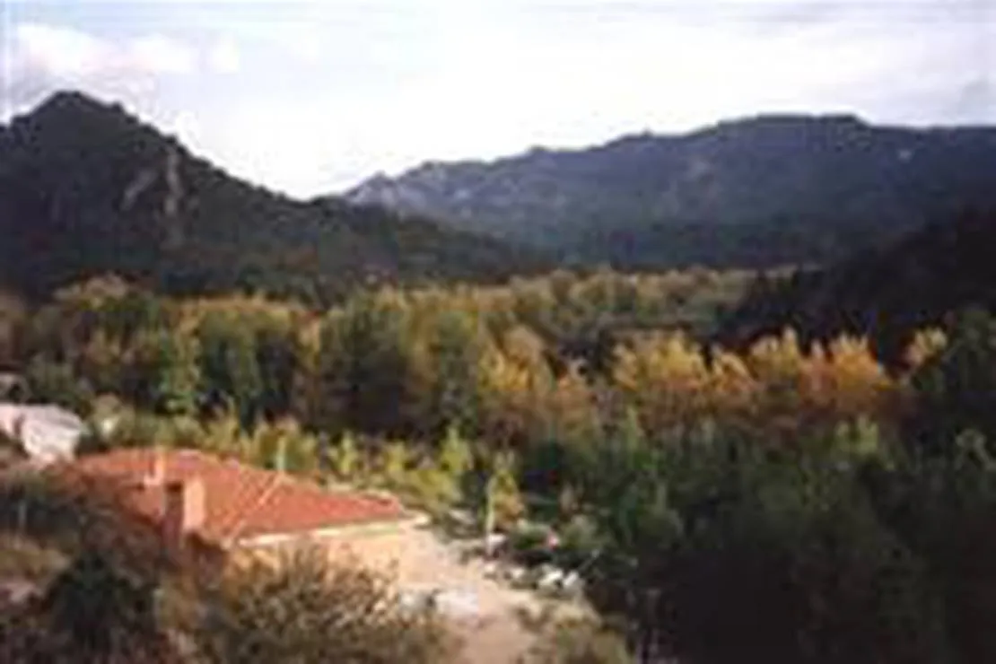 camping-serrania-poyatos-qwrpa