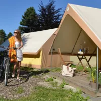 camping-yverdon-plage-yverdon-les-bains-c0jyn