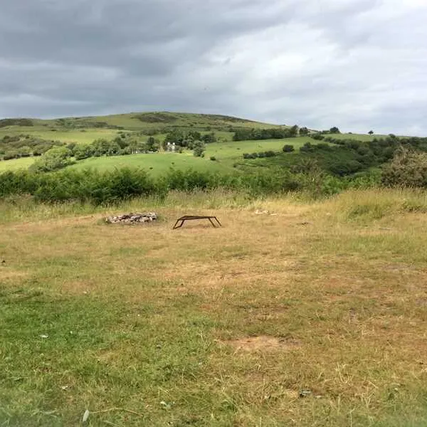 henbant-permaculture-farm-and-campsite-caernarfon-fgnzc