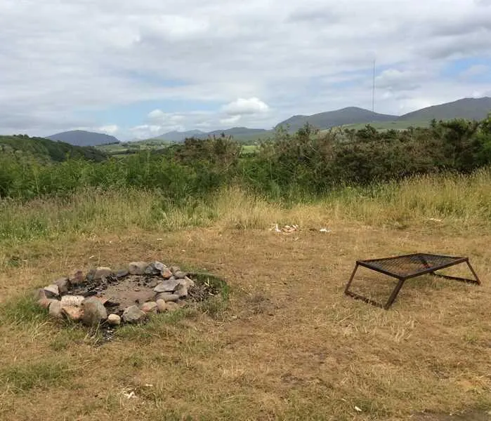 henbant-permaculture-farm-and-campsite-caernarfon-xeqei
