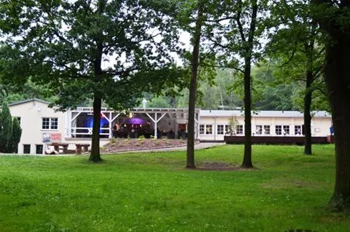 bad-sonnenland-ferienpark-und-campingplatz-moritzburg-bei-dresden-pybg0