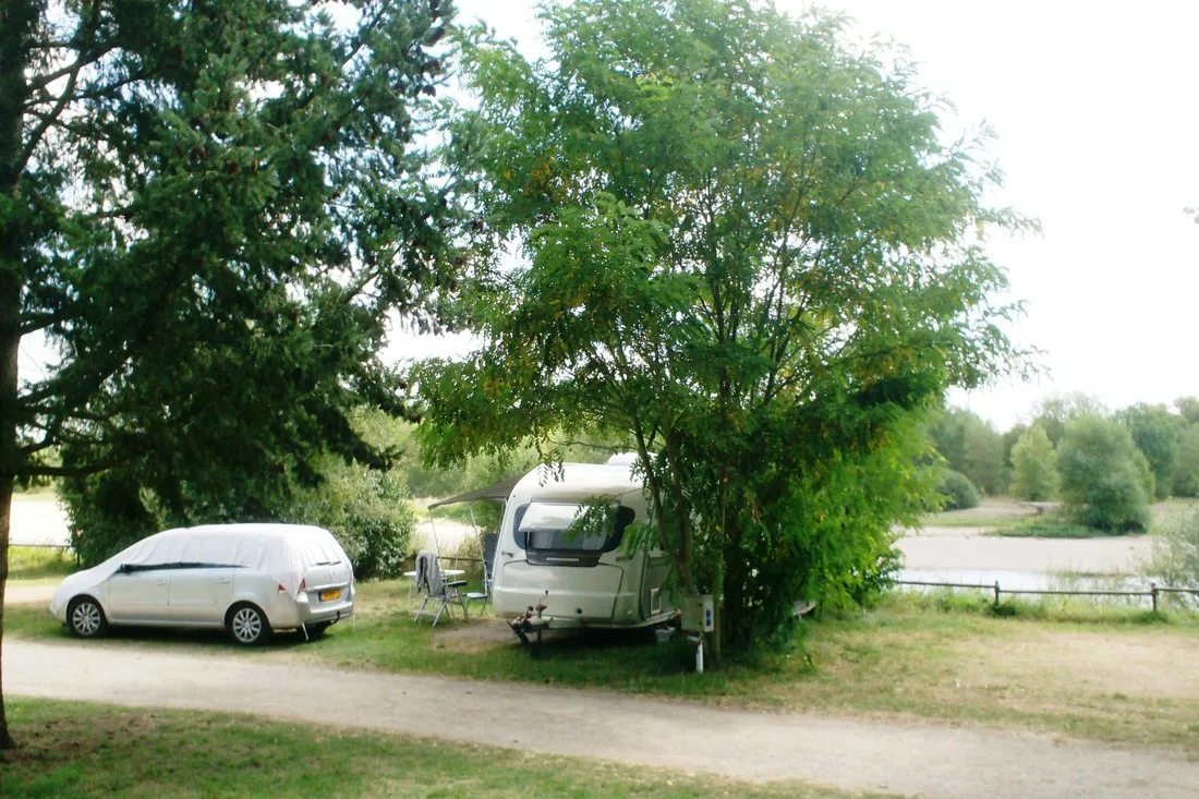 camping-deneuvre-chtel-de-neuvre-ogb3l