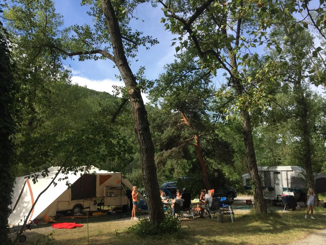 camping-les-chapelains-drme-9bqum