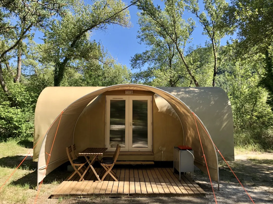 camping-les-chapelains-drme-rzats