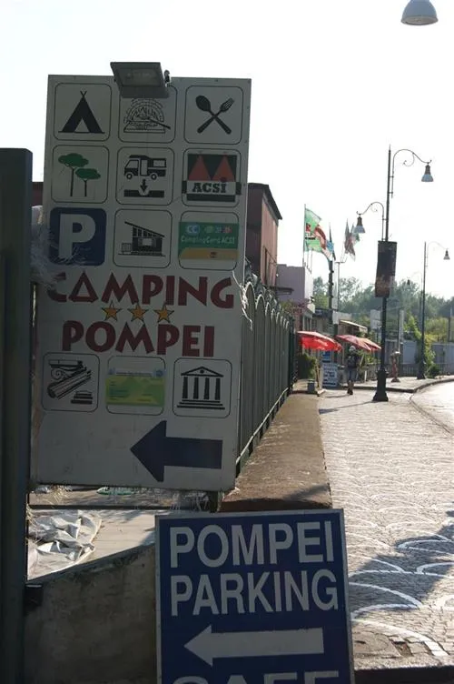 campeggio-pompei-pompei-npqrd