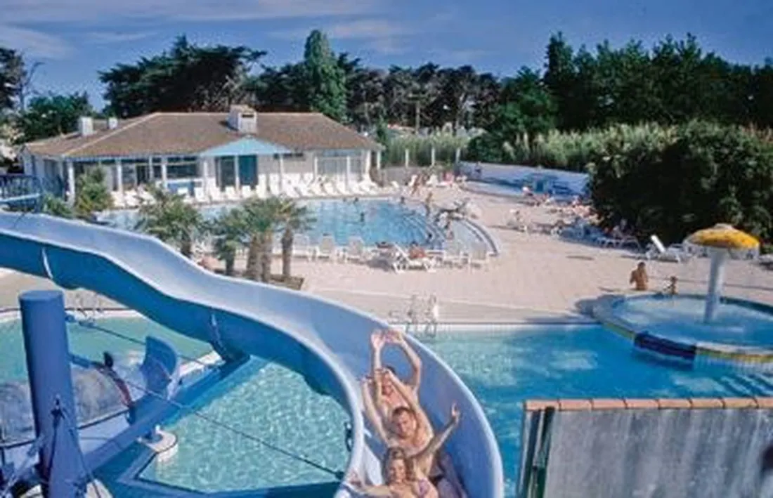 camping-les-grenettes-ste-marie-de-re-dw1gg