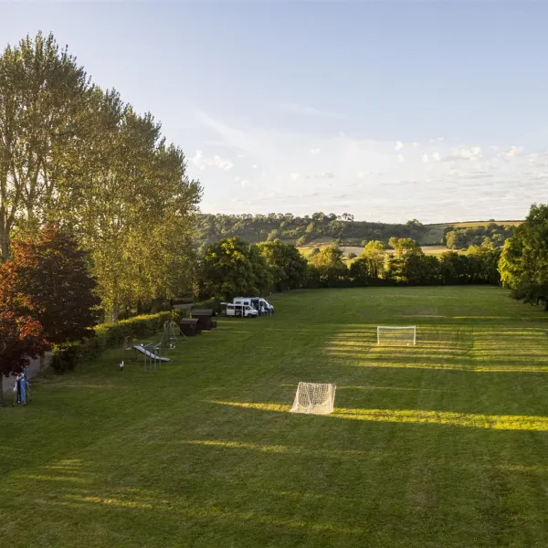 greenacres-camping-glastonbury-xu5ye