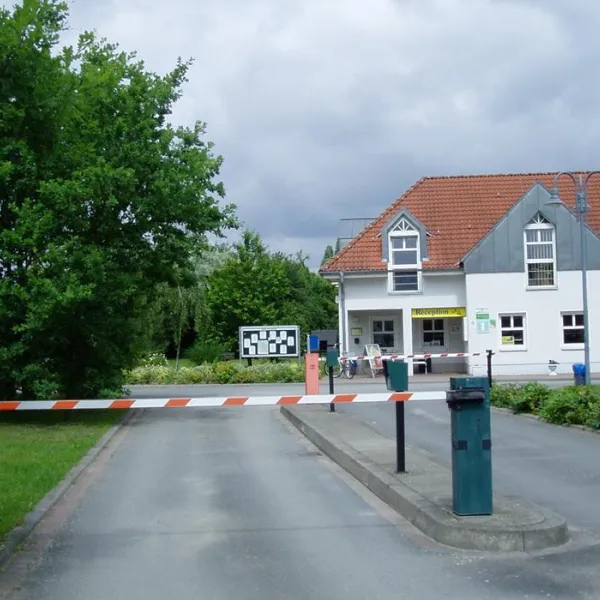 camping-im-erholungsgebiet-kiebitz-falkenberg-elster-fdieb