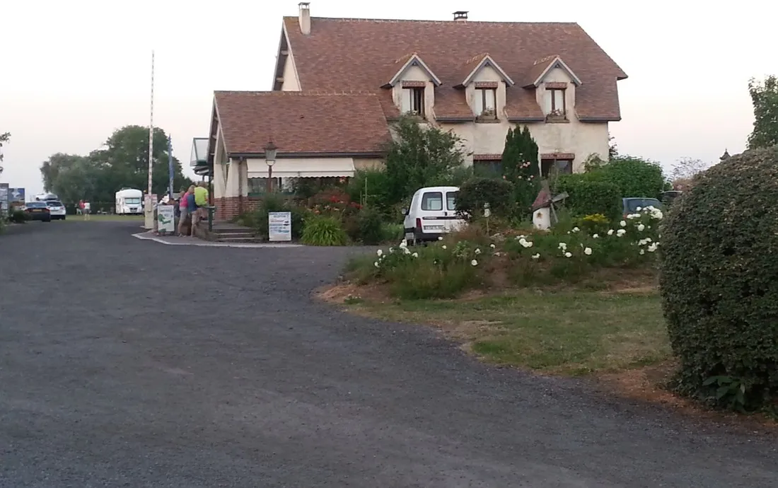 camping-la-paillehaute-boiry-notre-dame-c42dx
