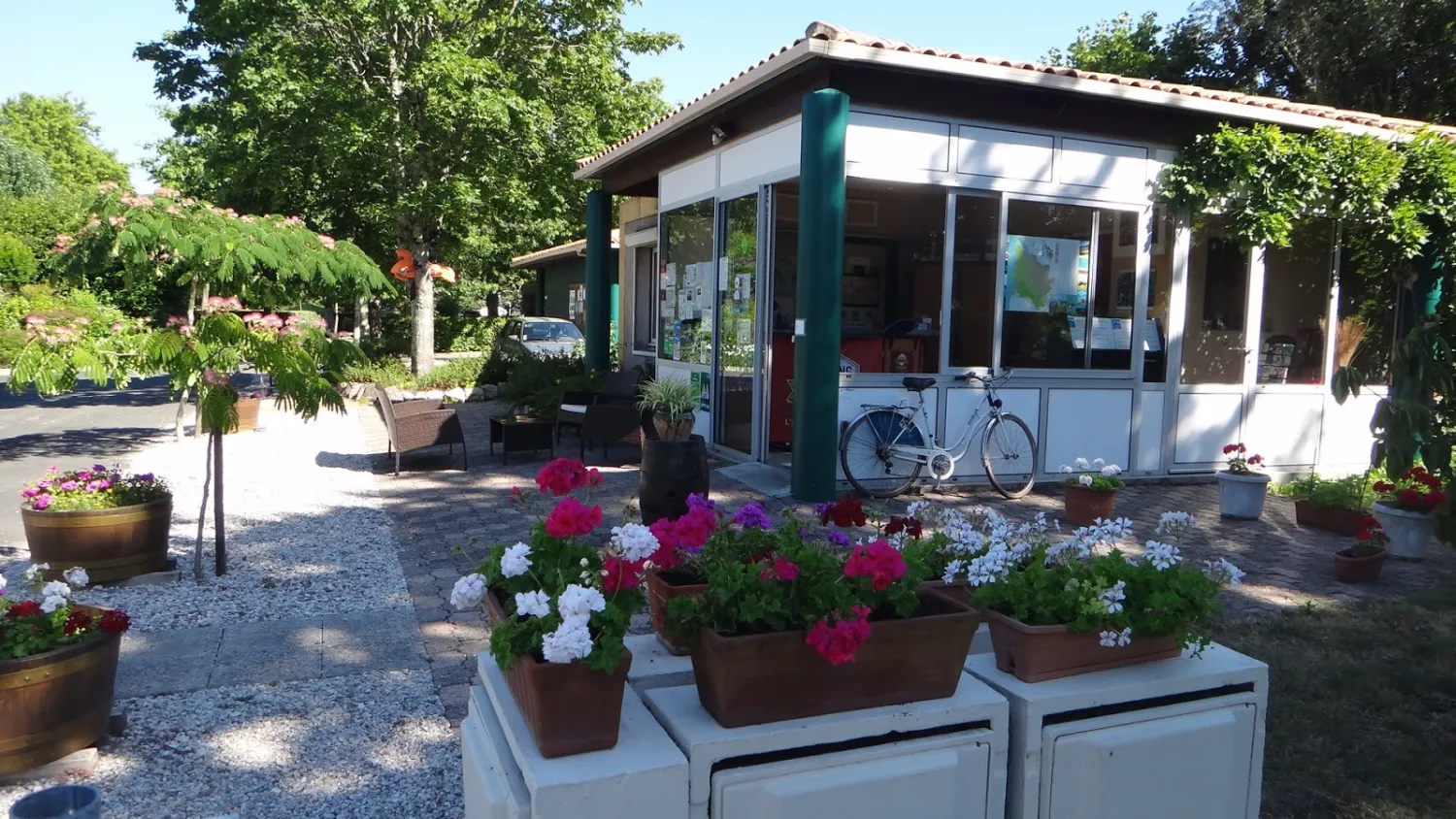 camping-municipal-les-gabarreys-pauillac-2ljlb