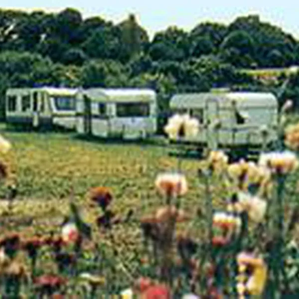 camping-a-la-ferme-des-couts-chambretaud-q1pge