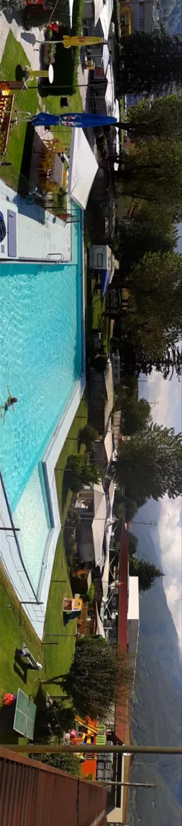 camping-pool-joghi-e-bubu-cadenazzo-oosjo