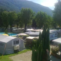 camping-pool-joghi-e-bubu-cadenazzo-xgejj