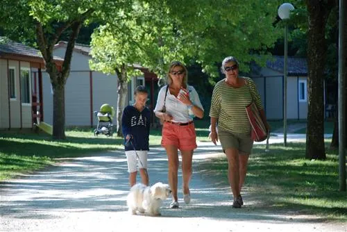 camping-village-le-moulin-de-surier-beaumontduprigord-ogqlv