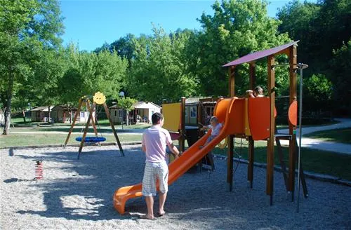 camping-village-le-moulin-de-surier-beaumontduprigord-oqreh