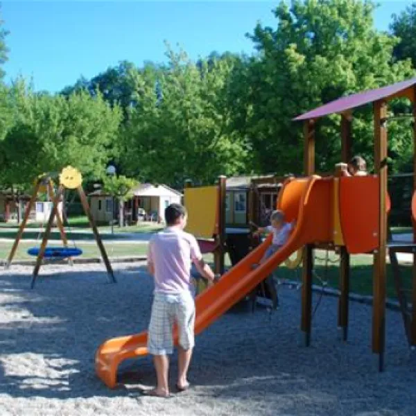 camping-village-le-moulin-de-surier-beaumontduprigord-oqreh