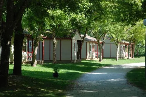 camping-village-le-moulin-de-surier-beaumontduprigord-s7rjn