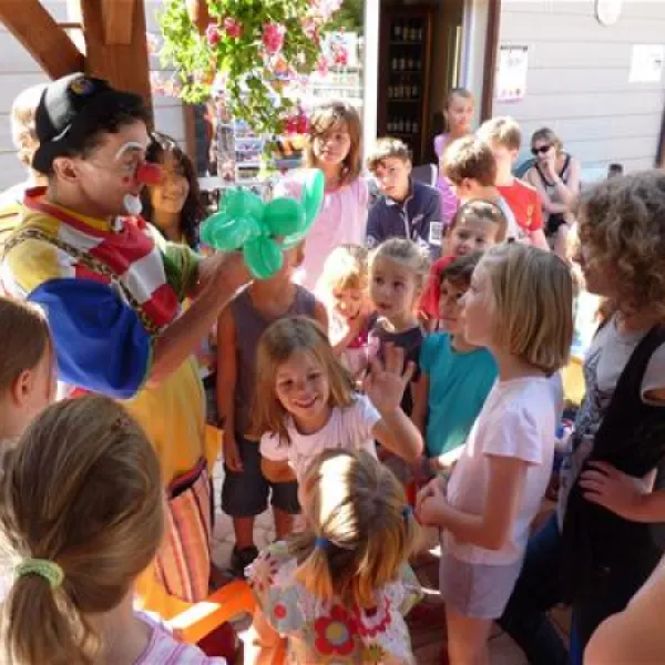 camping-village-le-moulin-de-surier-beaumontduprigord-v8dir