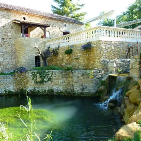 camping-village-le-moulin-de-surier-beaumontduprigord-yzzrp