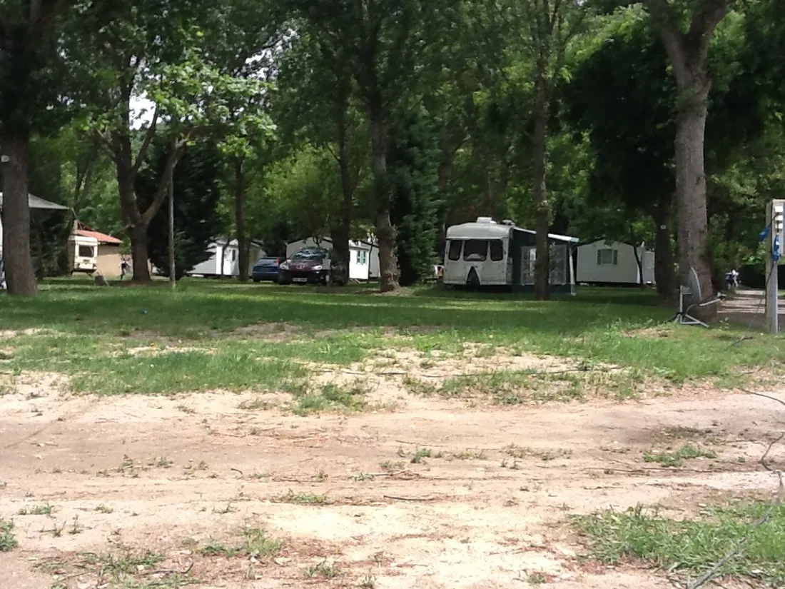 camping-larribal-millau-5uokc