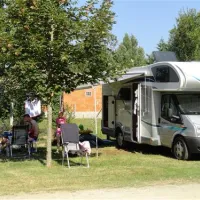 camping-les-pins-saint-palais-de-la-mer-5gjvt