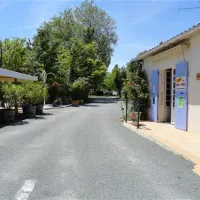 camping-les-pins-saint-palais-de-la-mer-hbpwr